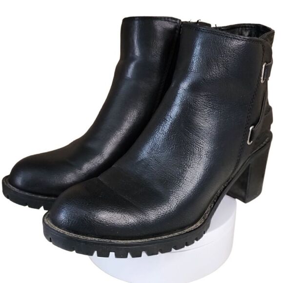 Baretraps- Women’s Hensley Black Vegan Faux Leather Bootie Ankle Boots, 6.5 - Picture 5 of 13